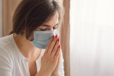 «فإِنَّنَا لا نَجْعَلُ لأَحَدٍ سَبَبَ زَلَّة، لِئَلاَّ يَلْحَقَ خِدْمَتَنَا أَيُّ لَوْم»