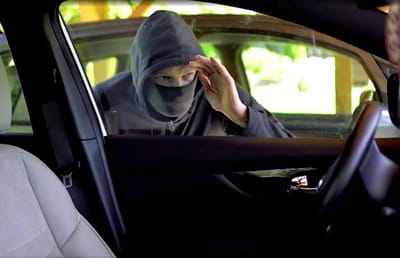 السيارة المسروقة