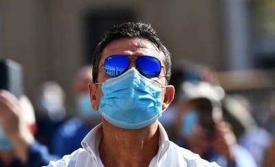 "وَجَاءَ يَطْلُبُ فيهَا ثَمَرًا فَلَمْ يَجِدْ..."