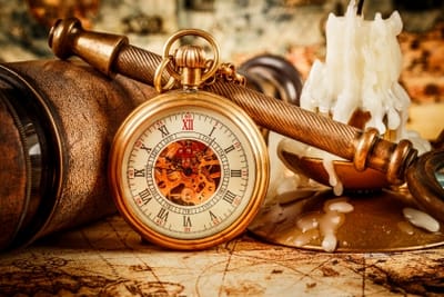 لا تبقَ بمكانٍ لا يليق بك