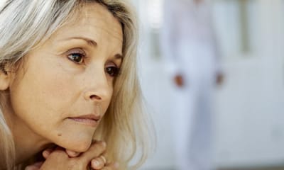 الأم الحزينة ورحلة البحث عن حبة الخردل