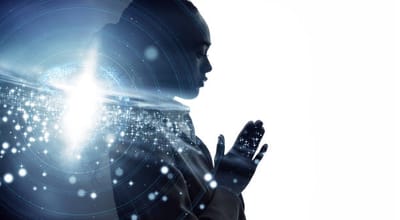 «لأَنَّكَ أَحْبَبْتَنِي قَبْلَ إِنْشَاءِ العَالَم.»