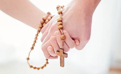 «والأُمَنَاءِ في المَسِيح يَسُوع»