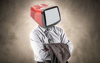 أنـــــا التليفزيــــــــون