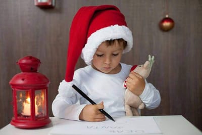 رسالة طفل لبناني إلى بابا نويل