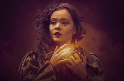 من مشعوذة وساحرة إلى رسولة ومبشّرة!