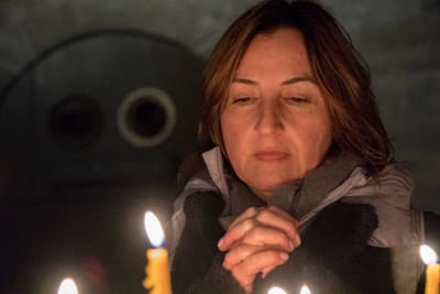 «وكانَ الطِّفْلُ يَكْبُرُ ويَتَقَوَّى ويَمْتَلِئُ حِكْمَة. وكَانَتْ نِعْمَةُ اللهِ عَلَيْه.»