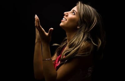 «هَا إِنِّي أُرْسِلُ مَلاكِي أَمَامَ وَجْهِكَ، وهوَ يُمَهِّدُ طَرِيقَك»