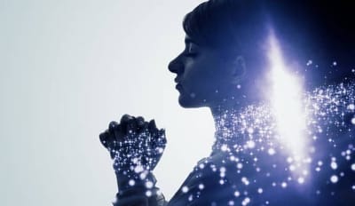 «مَنْ يُؤْمِنُ بِٱلٱبْنِ يَنَالُ حَيَاةً أَبَدِيَّة»