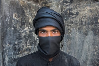 هل ستتلقّى الرصاصة ؟