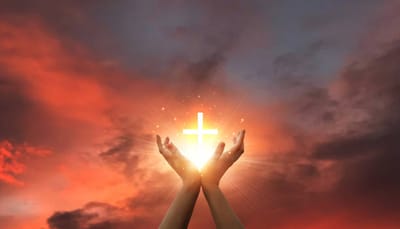 «ويَذْهَبُ هؤُلاءِ إِلى العَذَابِ الأَبَدِيّ، والأَبْرَارُ إِلى الحَيَاةِ الأَبَدِيَّة»