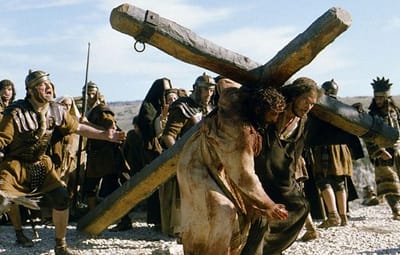 بصليبو خلّصنا يسوع ونحنا خلفو حملنا الصليب - نورما موسى