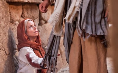 «يا ٱبْنَتِي، إِيْمَانُكِ خَلَّصَكِ! إِذْهَبِي بِسَلام!»