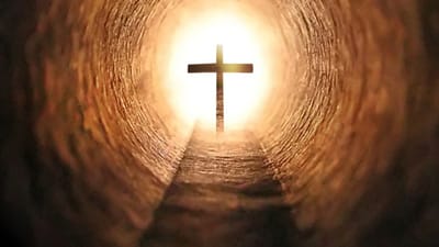 بعد الصليب القيامة !