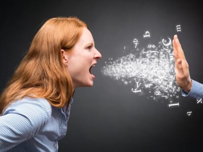 الكلمة اللي بتطلع ما بترجع!...