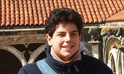 صار عِنّا شفيع جديد بالسما