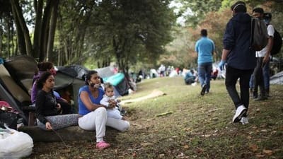فنزويلا تعاني من غياب الخدمات والتضخم المالي وجائحة كوفيد ١٩