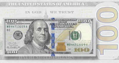 ١٠٠ دولار غيّرت حياتها