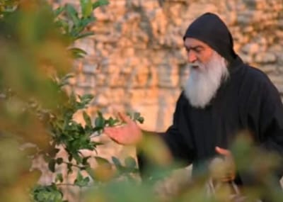 الأخ توفيق عجيب #ناسك_فتقا في أحضان الآب السماوي