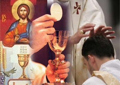 الكاهن هو أولًا خادم القربان الأقدس