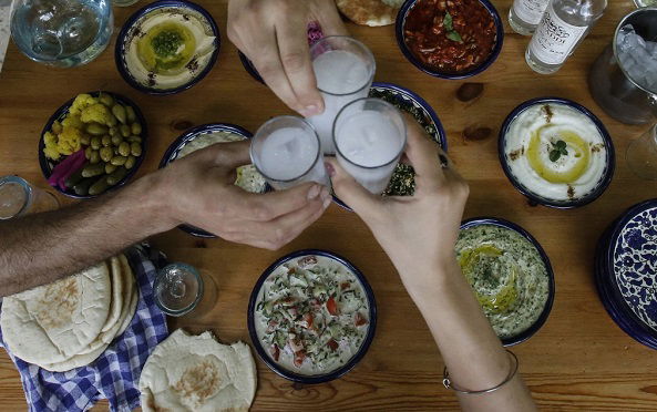 خميس المرفع (هل هو خميس السكارى أو الذكارى)