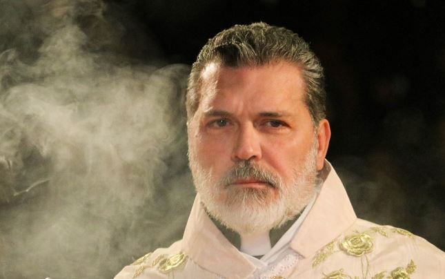 "أكذب قلب عرفتو إمي" - أغنية روحيّة جديدة للأب فادي تابت (فيديو)