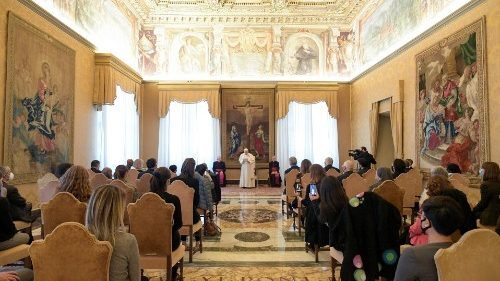 البابا فرنسيس يستقبل المشاركين في مؤتمر دولي حول عمالة الأطفال