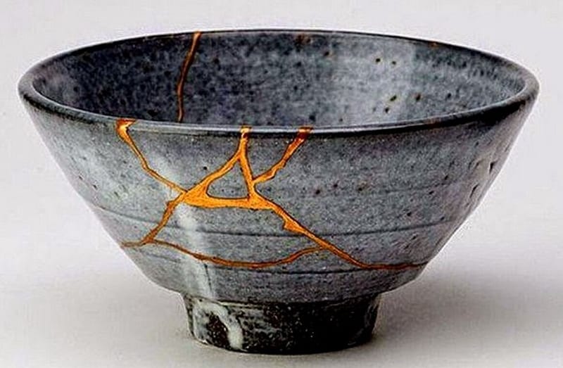 كُنْ فَخُوراً بِجُرُوحِكَ