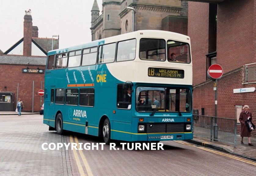 Arriva Cymru DVV233 R233 AEY.