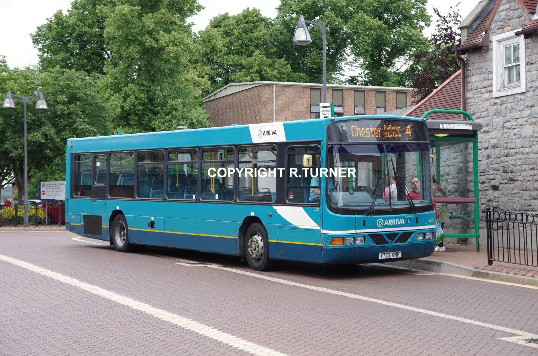Arriva Buses Wales 2722 Y722 KNF.