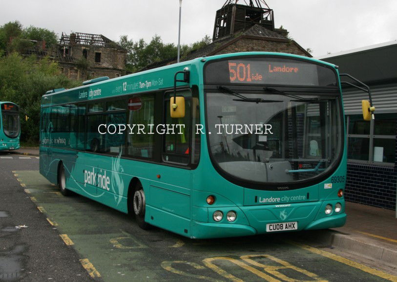 First Cymru 69305 CU08 AHX.