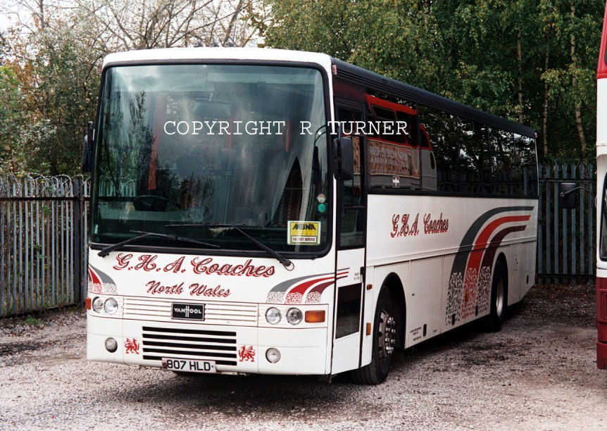 GHA Coaches 807 HLD (K476 VVR ).