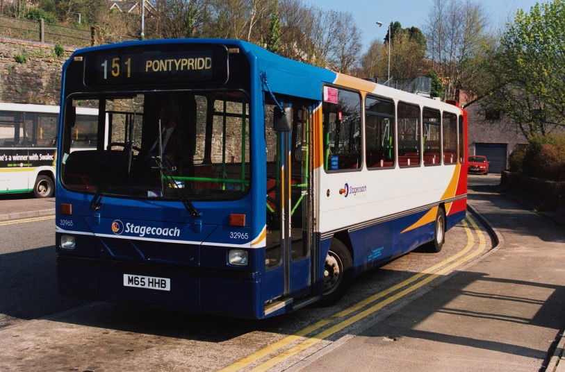 Stagecoach South Wales 32965 M65 HHB.