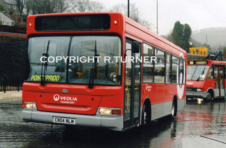 Veolia Cymru 40220 CN04 NLM