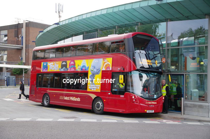 National Express West Midlands 3305 SL16 YPP.