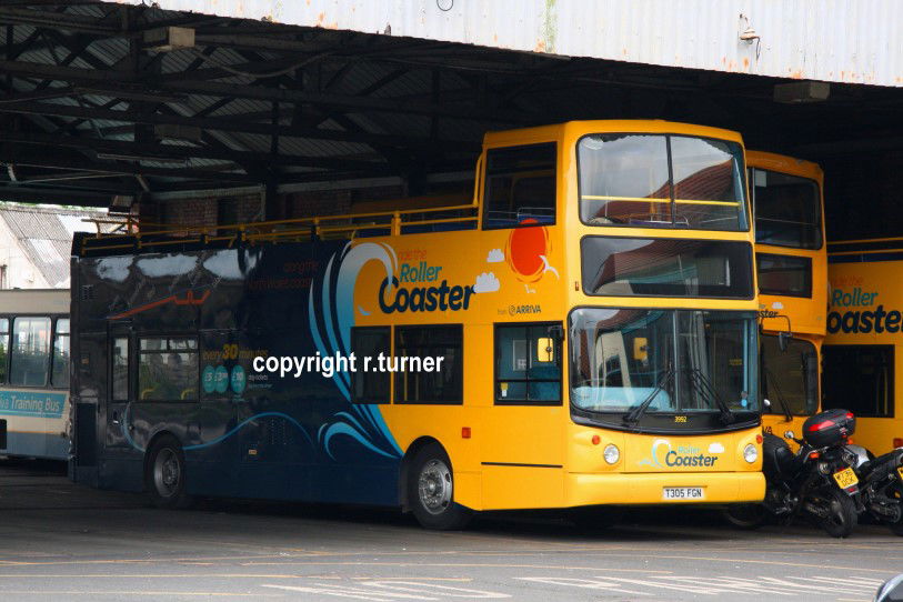 Arriva Buses Wales 3992 T305 FGN.