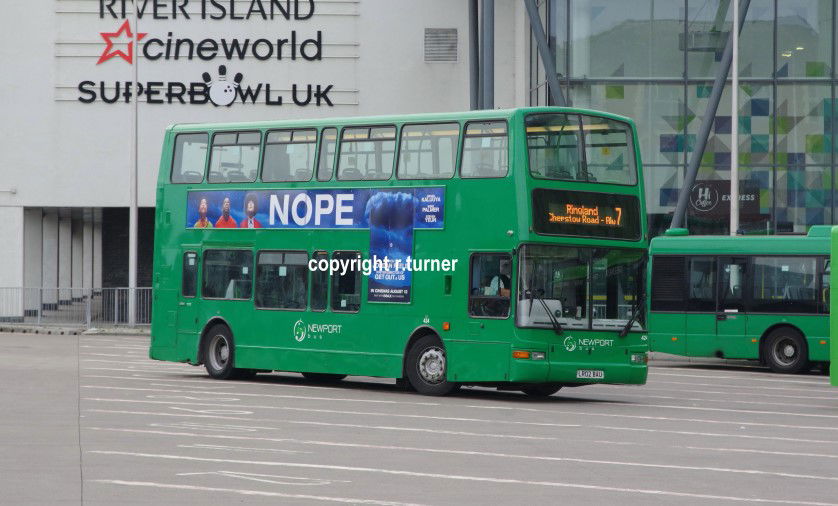 Newport Bus 424 LR02 BAU.