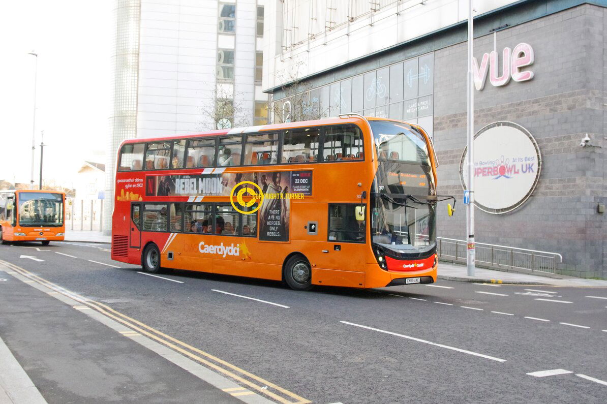 Cardiff Bus 301 CN65 AAE.