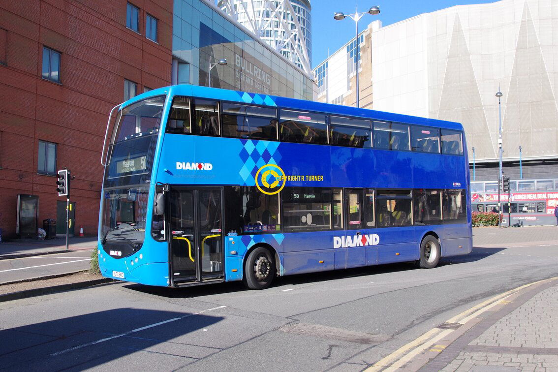 Diamond Bus 40845 YJ70 EWC.