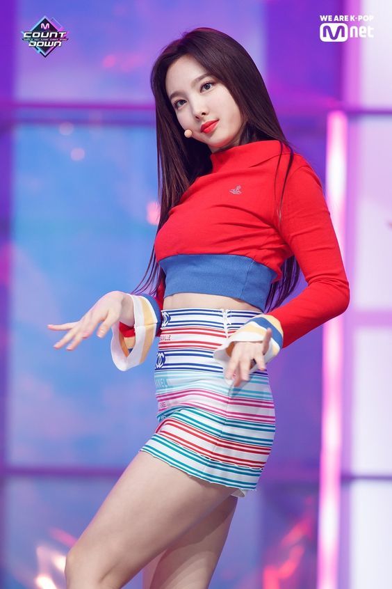 NAYEON