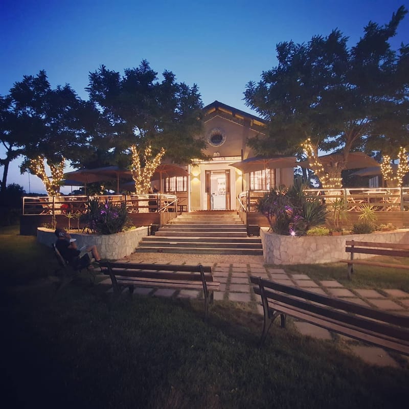 Ristorante -Collaudato e avviato l'impianto con uso di sola aria esterna per la climatizzazione dei locali somministrazione, Roma.