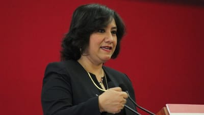 Irma Eréndira Sandoval, titular de la Función Pública, da positivo a covid-19