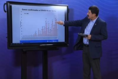 No se van a arriesgar vidas por apresurar la actividad económica: Javier Corral