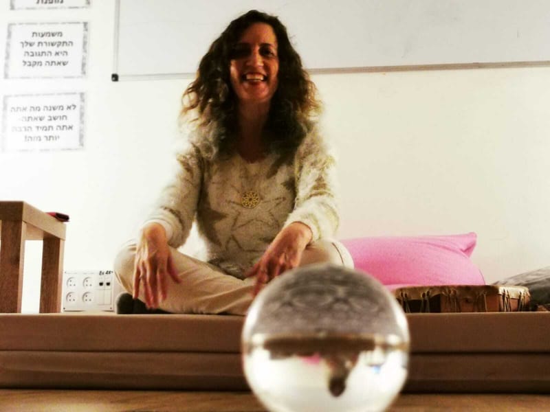 יום כדור הארץ - מדיטציה לריפוי וסנכרון לנו ולכדור-ארץ Zoom Live עם יעל עיני ודליה ארוסי