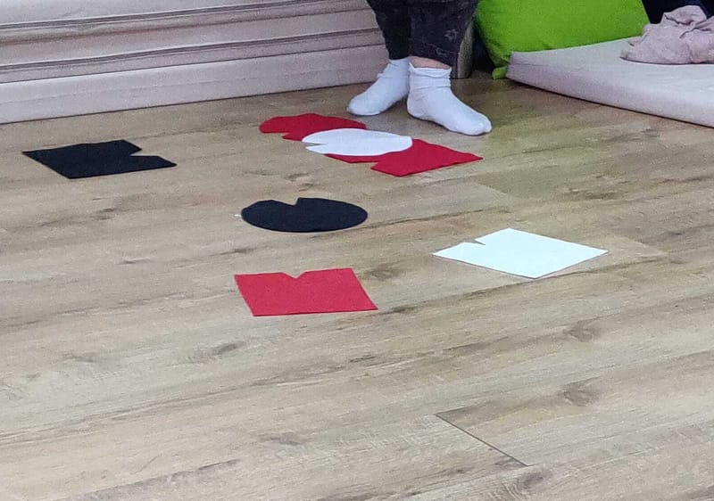 המעבדה לקונסטלציה - יעל עיני