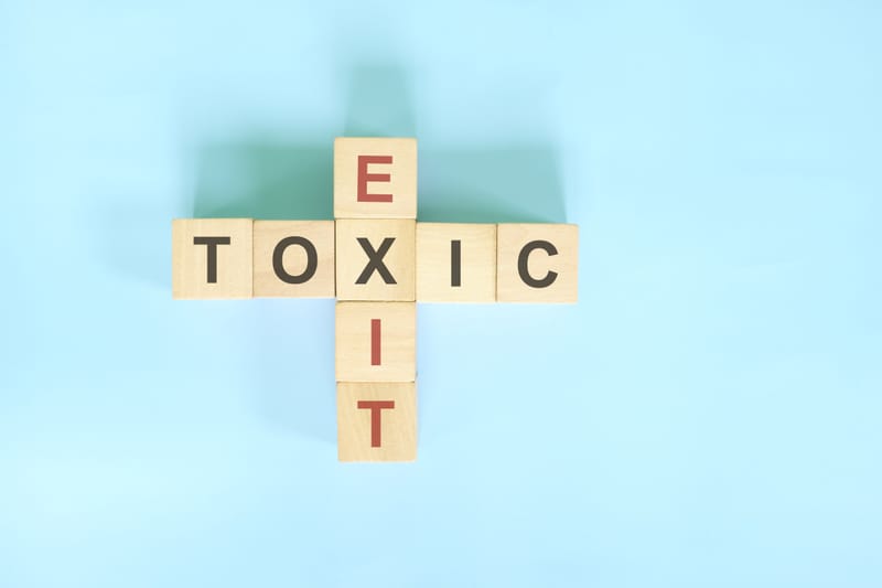 איך להיפרד מהפרידה במערכת יחסים רעילה Live On Facebook | קרן כץ ודליה ארוסי