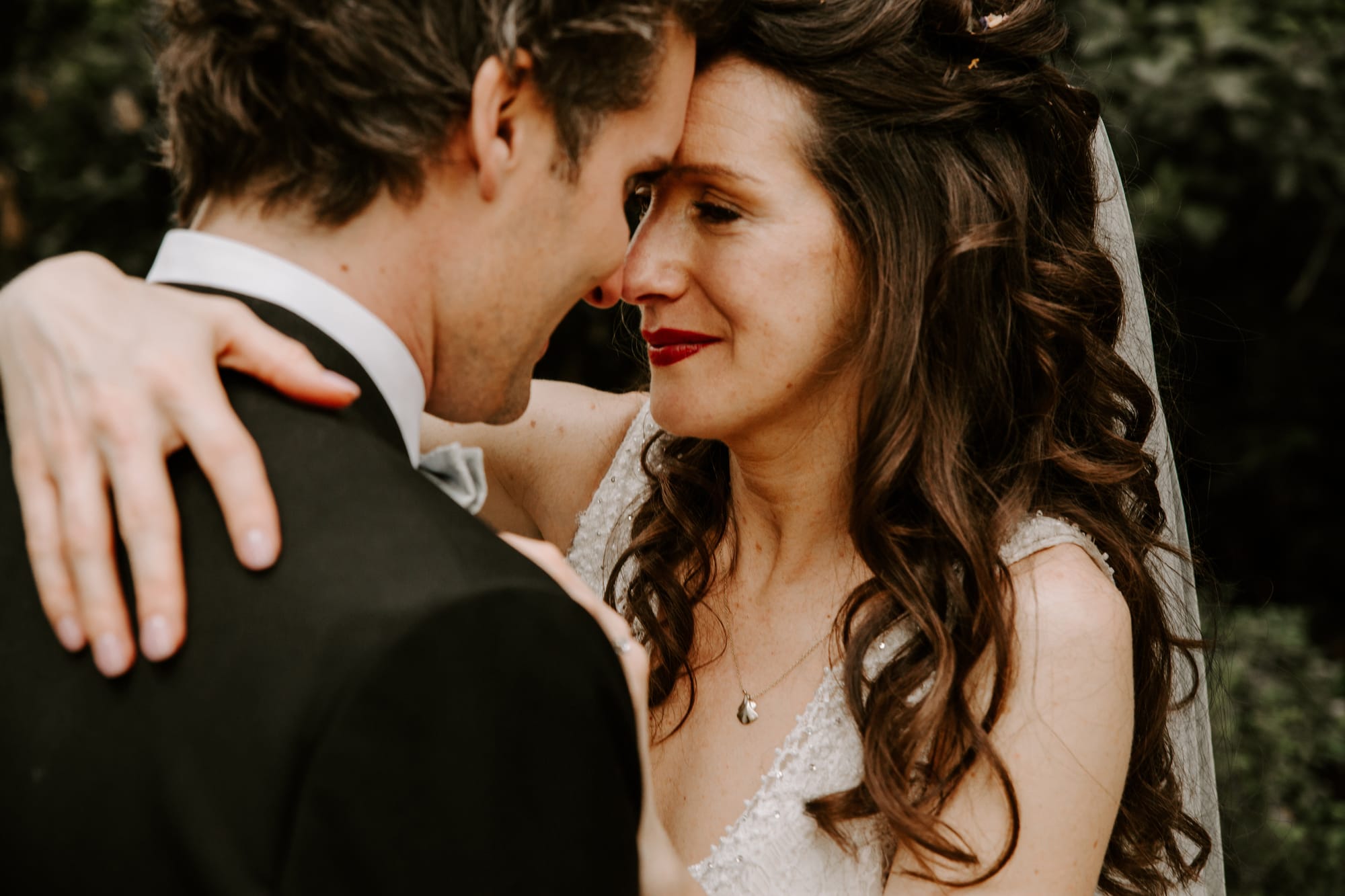 Coiffure mariée wavy chic et glamour