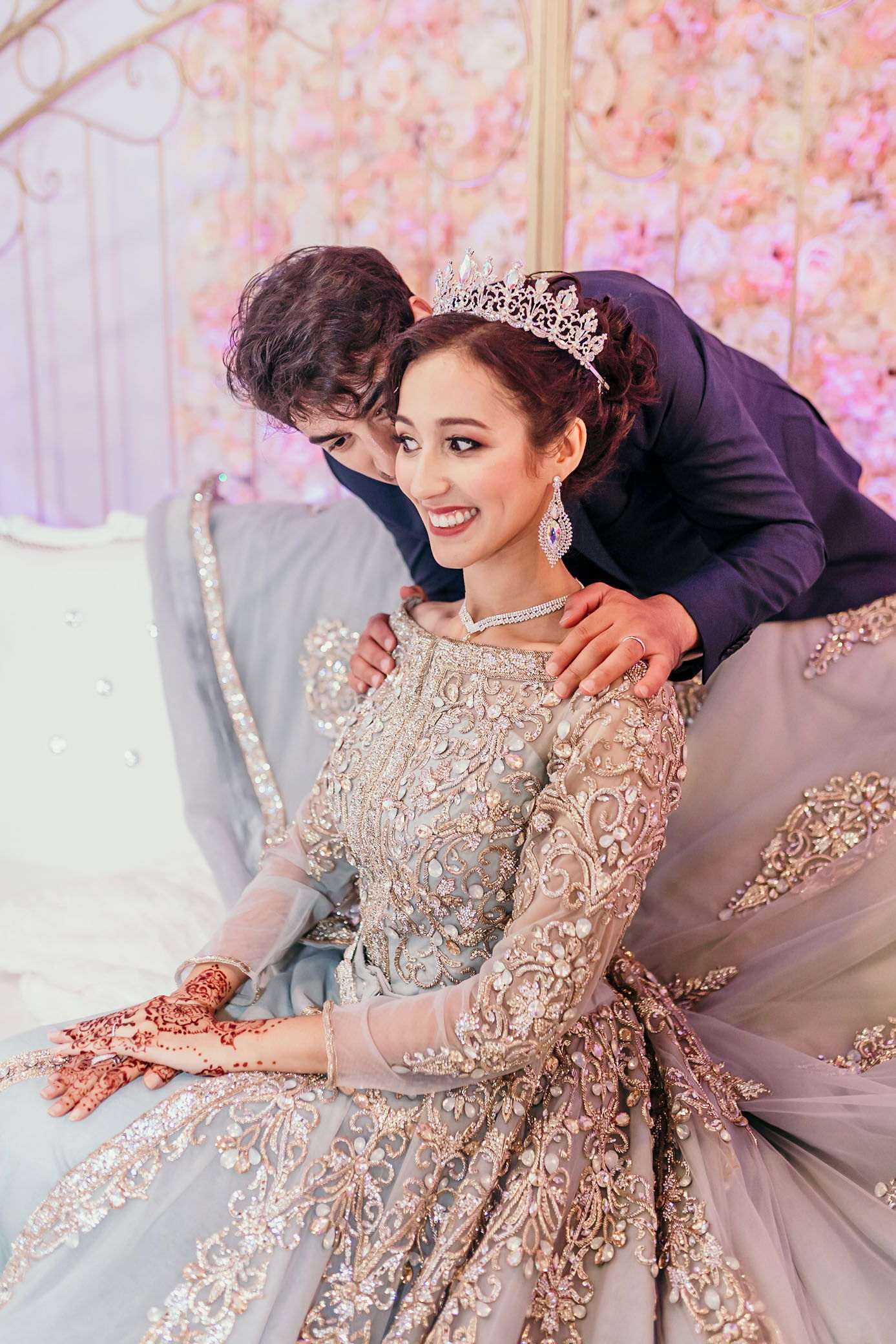 Maquillage et coiffure mariage oriental avec diadème