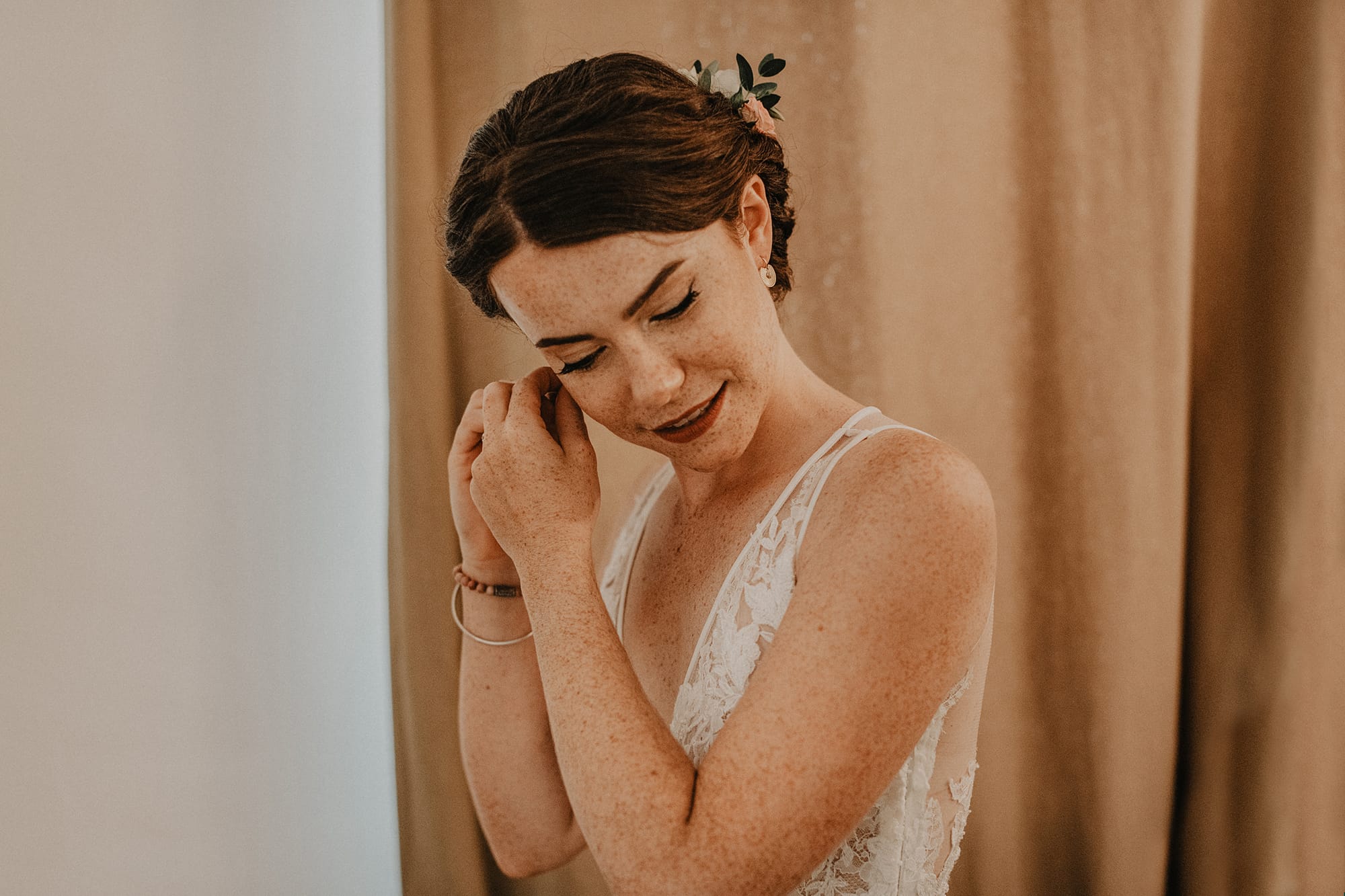 Coiffure et maquillage Mariée romantique