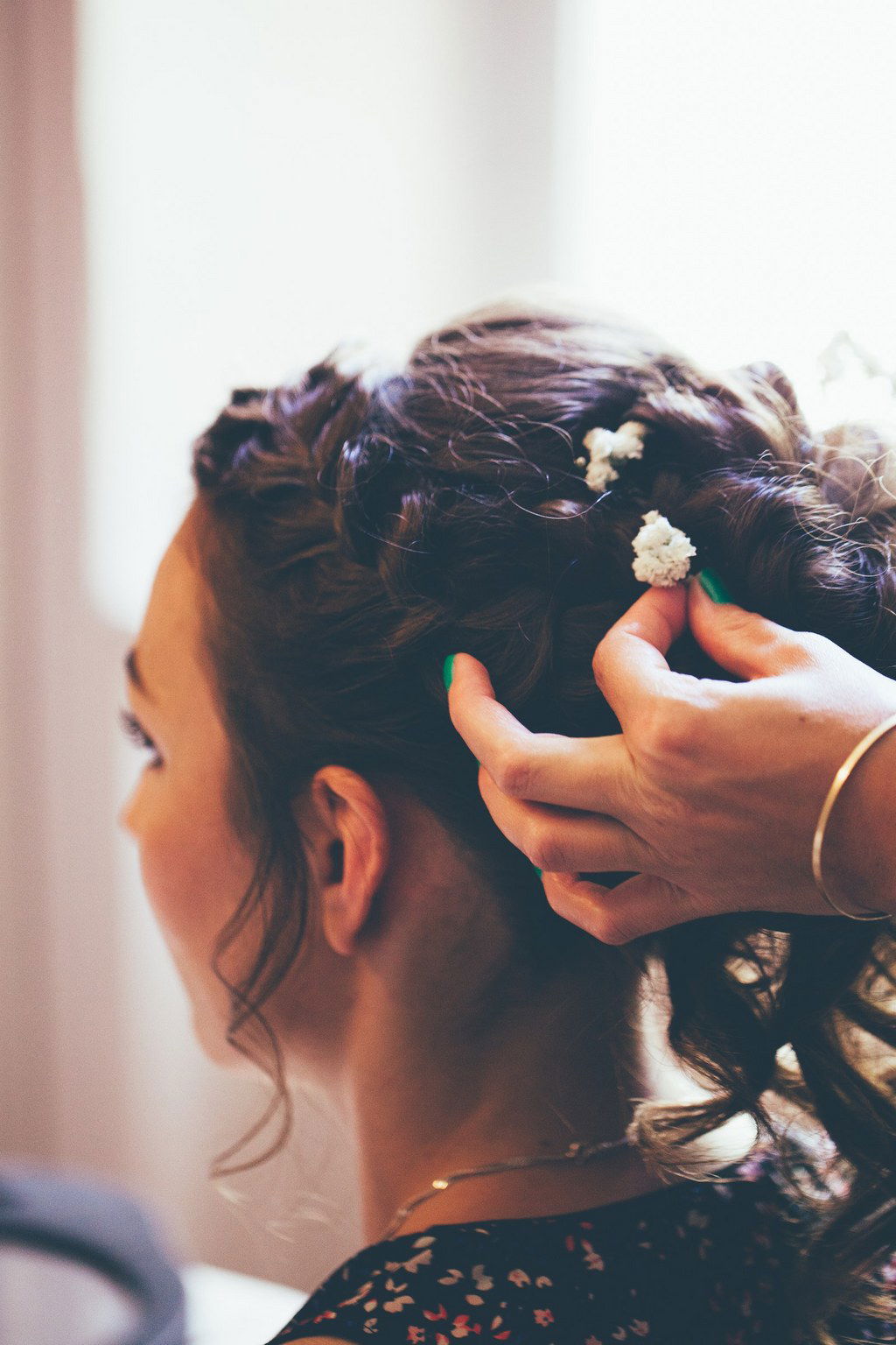 Coiffure de mariée bohème romantique